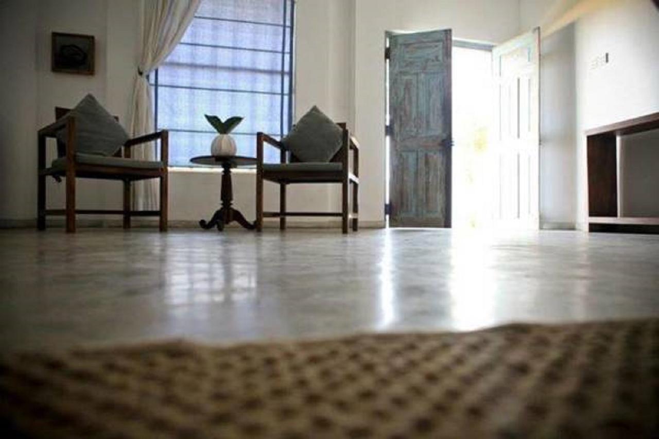 Coco Mari Villa Hikkaduwa Buitenkant foto