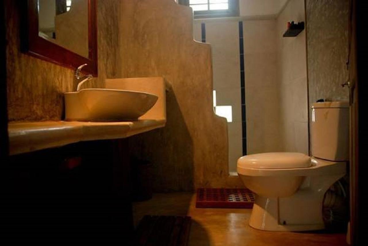Coco Mari Villa Hikkaduwa Buitenkant foto